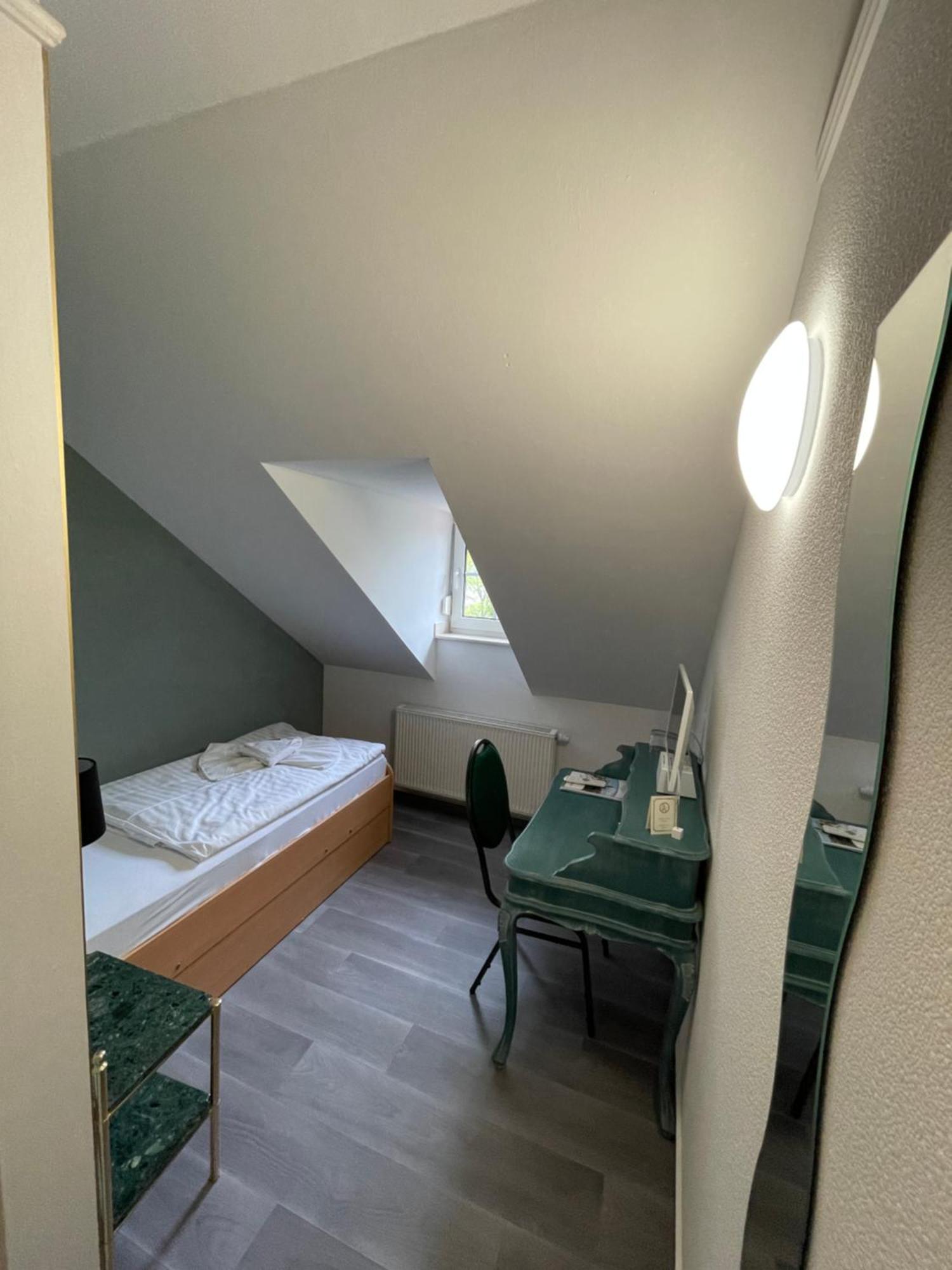 Hotel Haus Hennesburg, Garni Eisenach Pokój zdjęcie